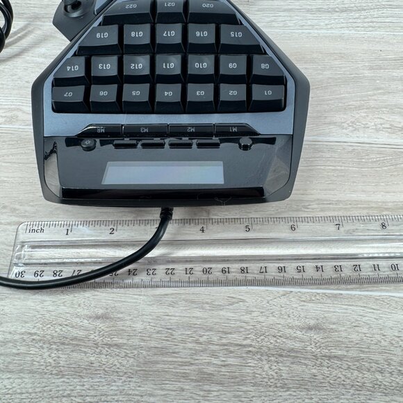 Logitech G13 Advanced Gameboard USB Wired Programmable LCD Keypad Y-U0002 - Picture 7 of 7